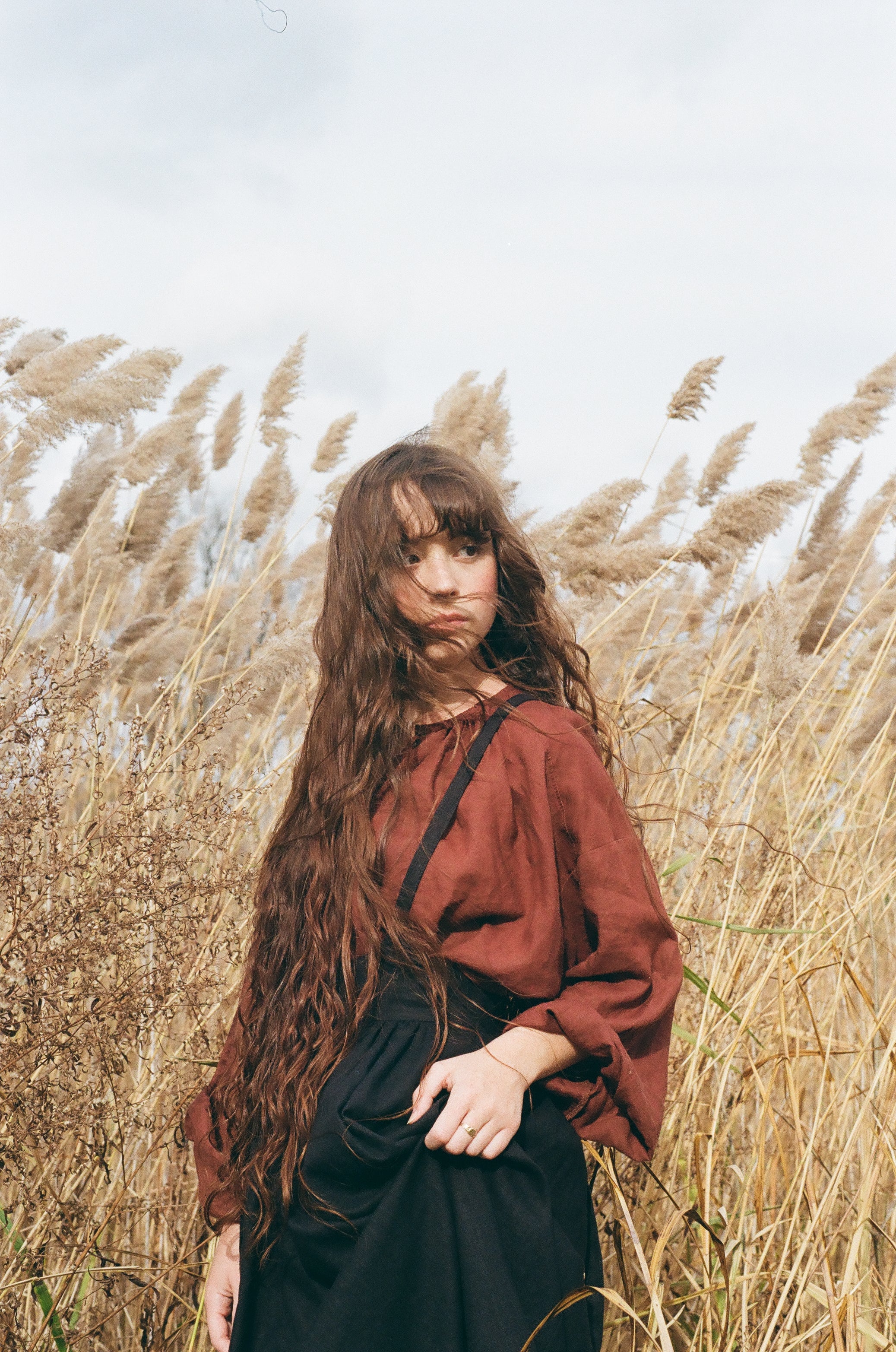 Sycamore Linen Shirt- Dark Pomegranate