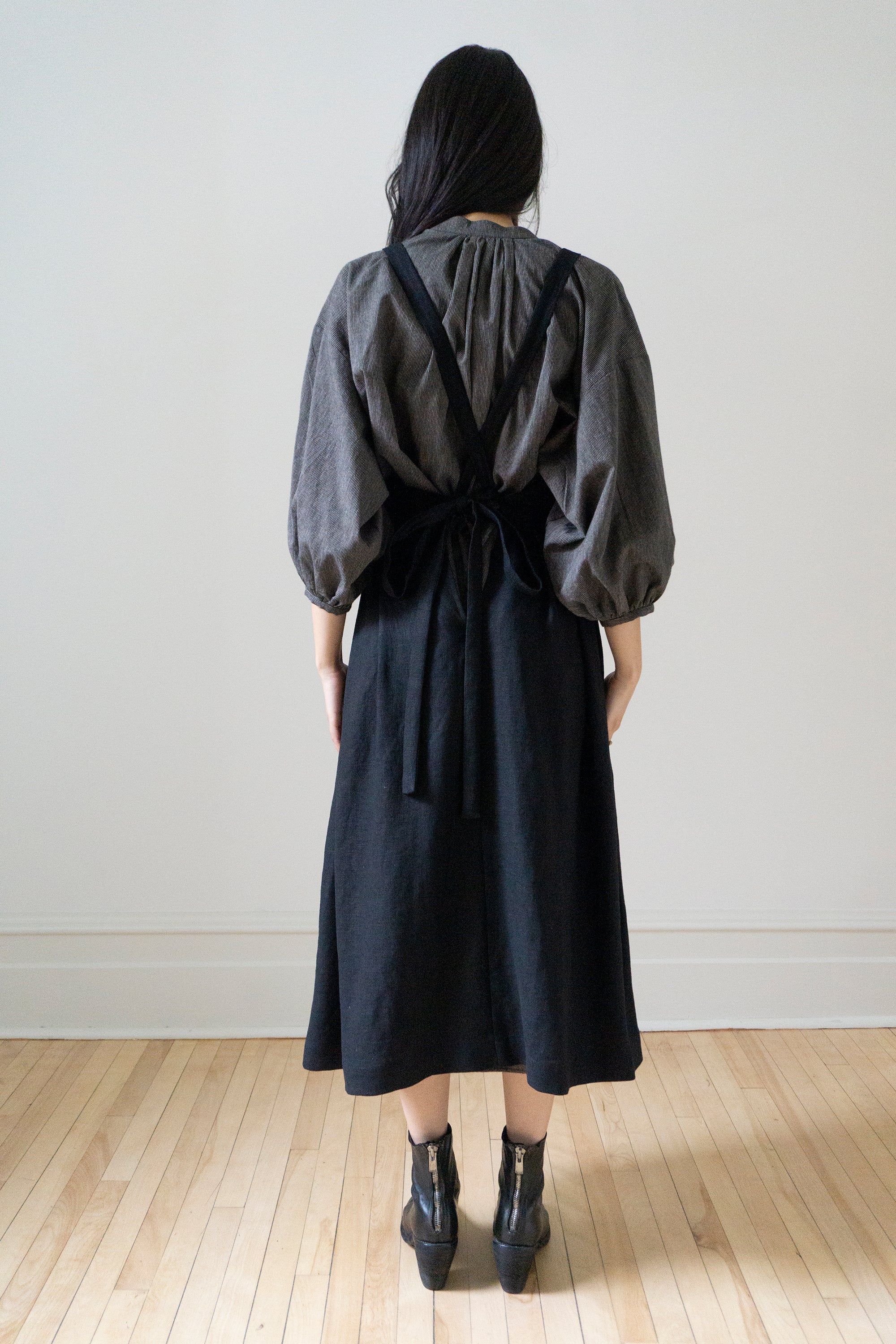 Osa Pinafore - Black Linen