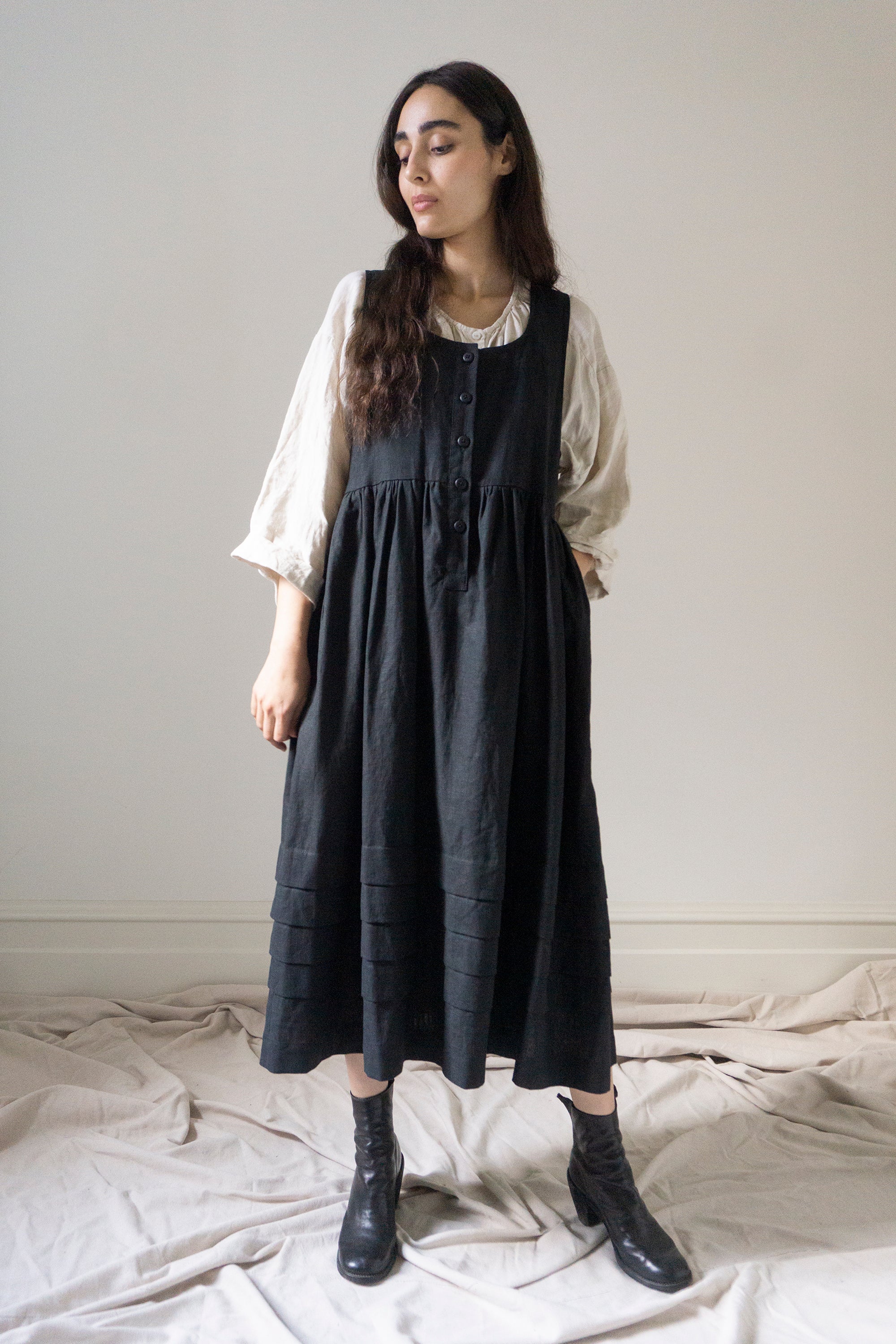 Juliet Linen Dress - Black