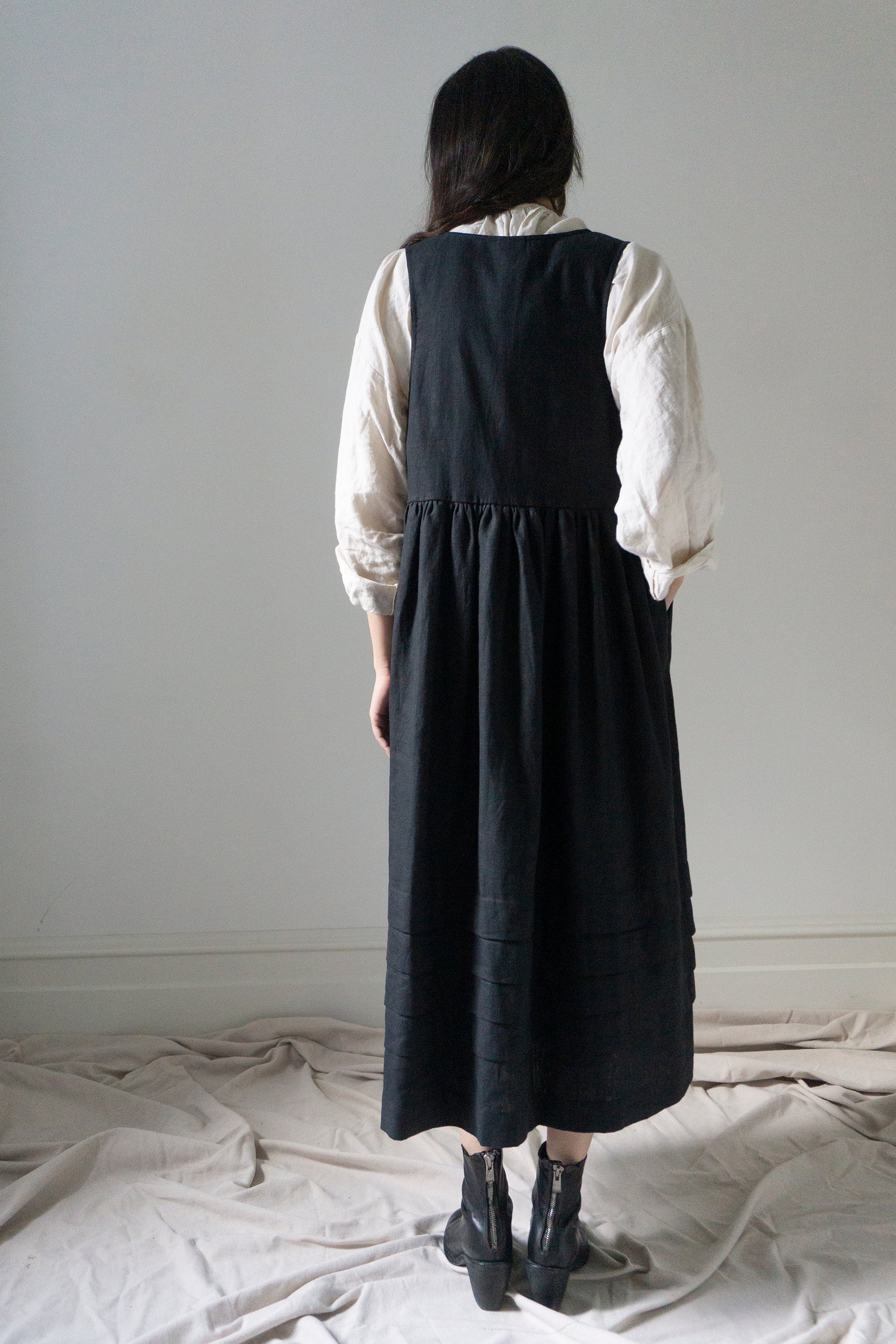 Juliet Linen Dress - Black