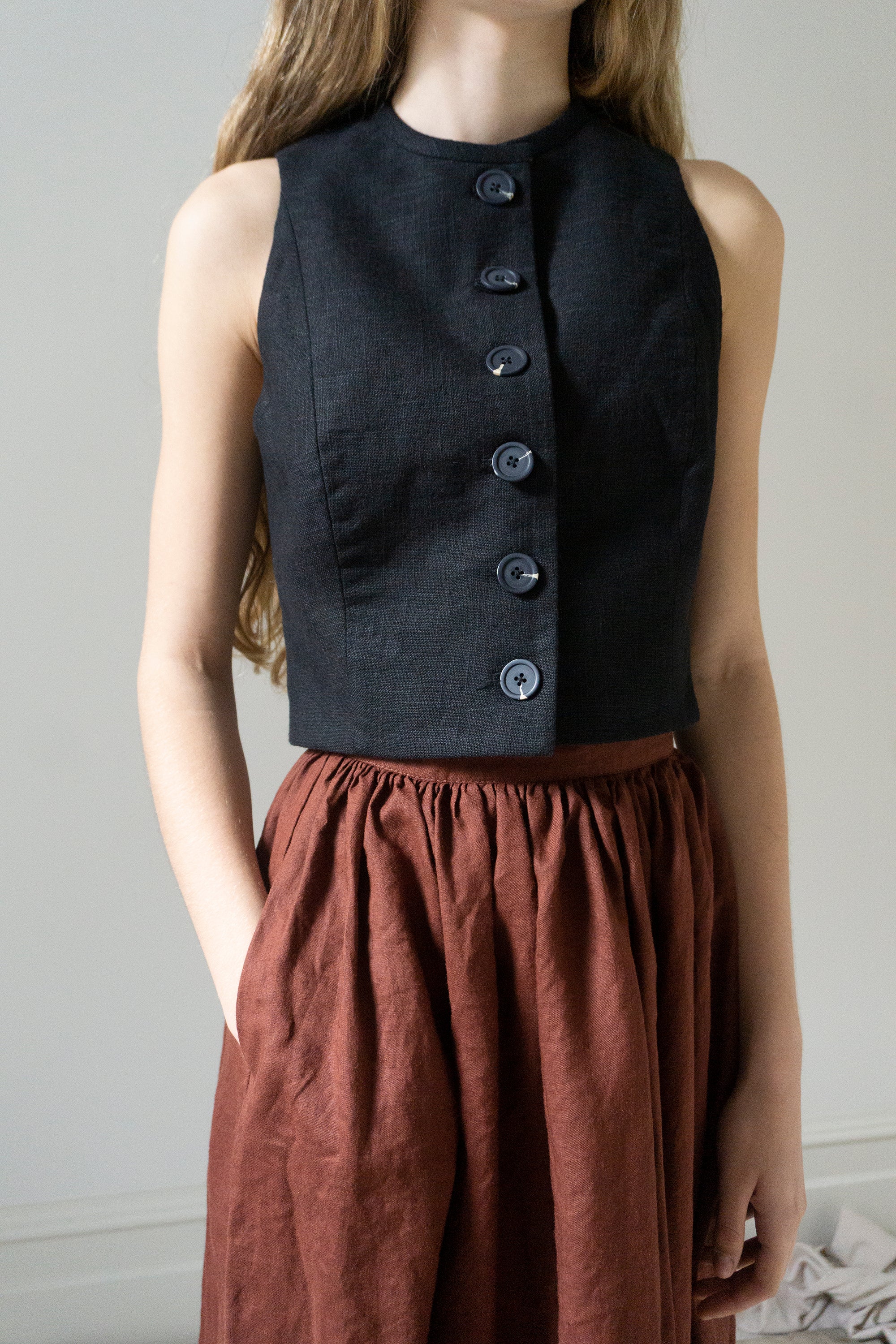 Tove Linen Waistcoat - Black