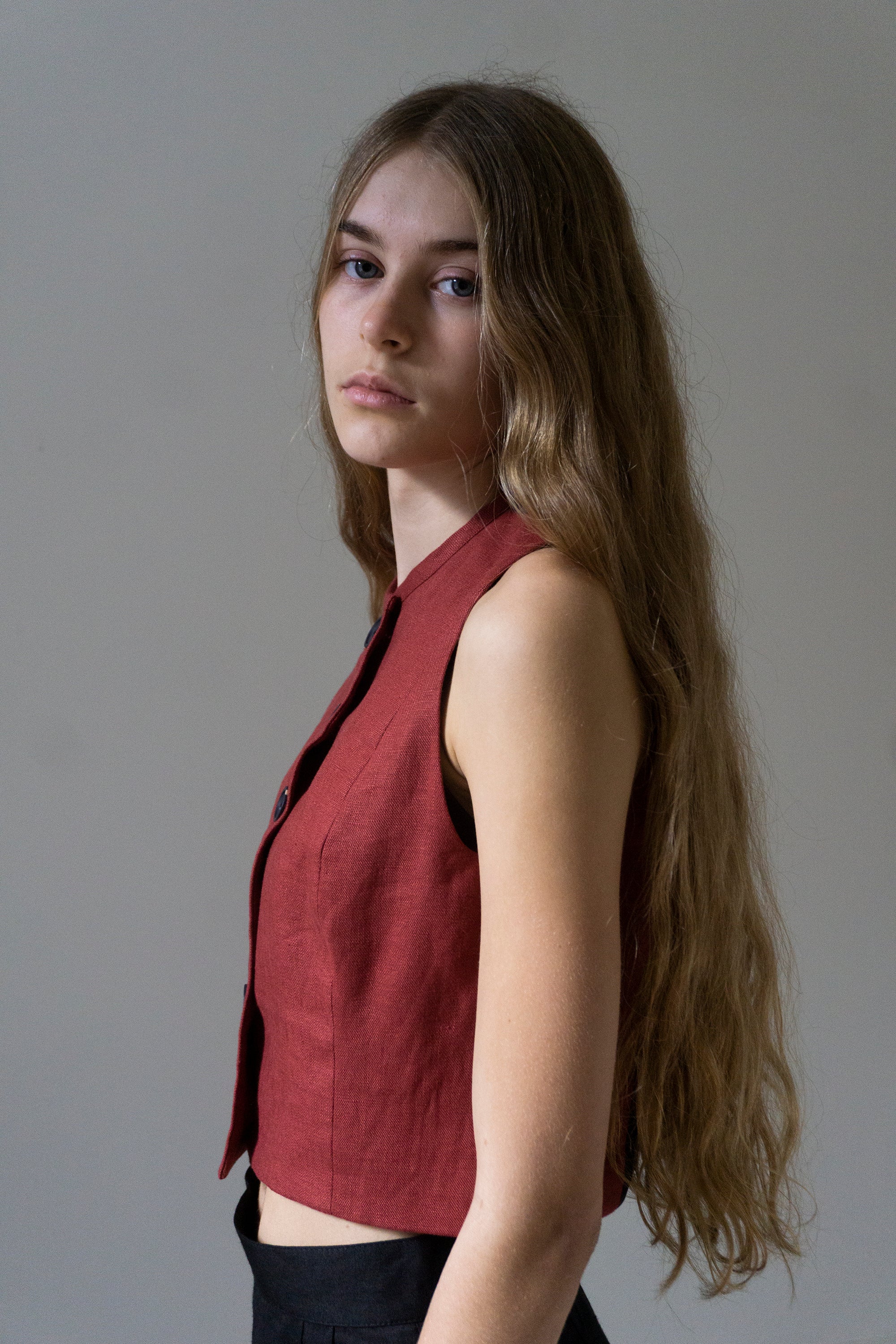 Tove Linen Waistcoat - Carmine