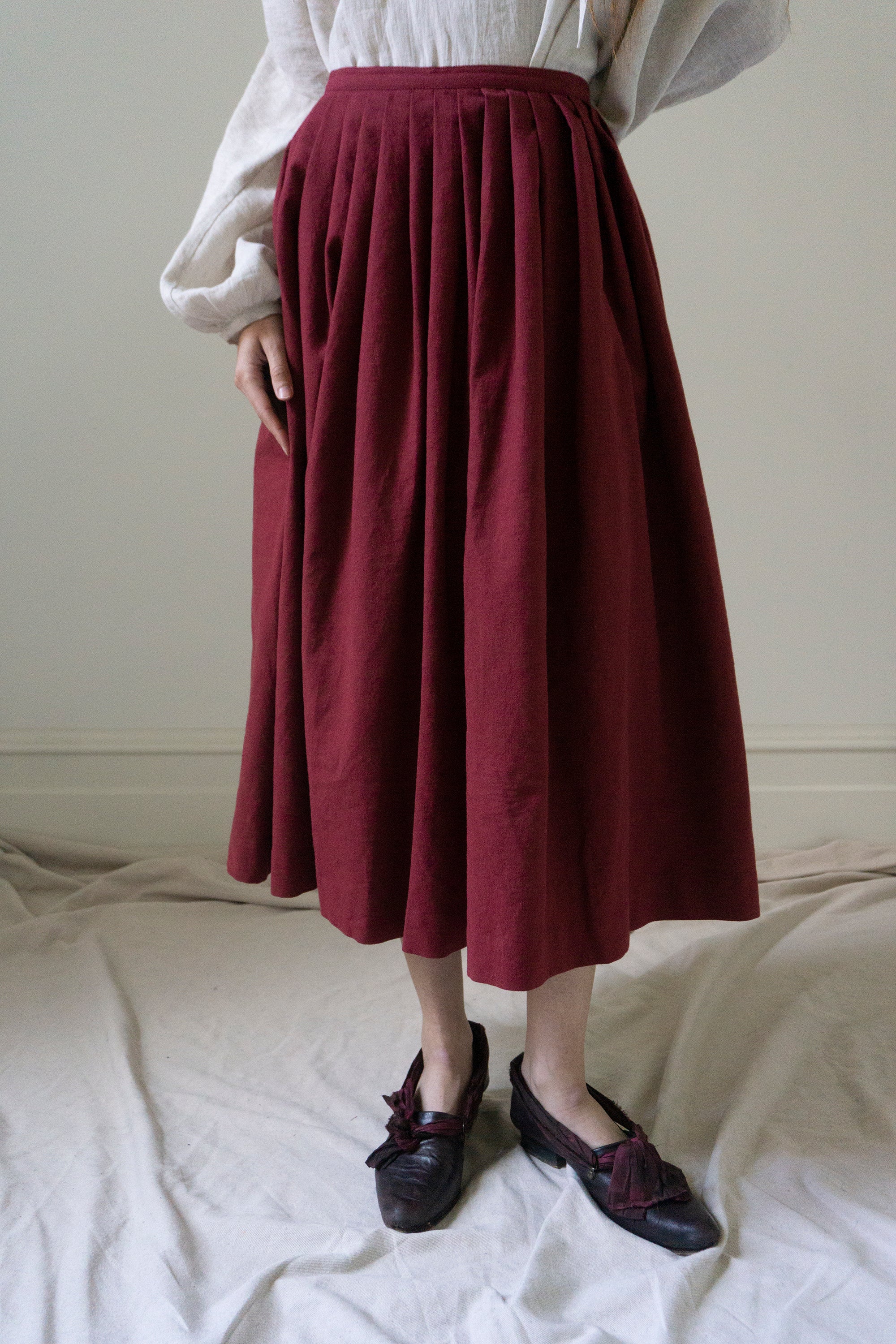 Elleri Apron Skirt - Dark Red