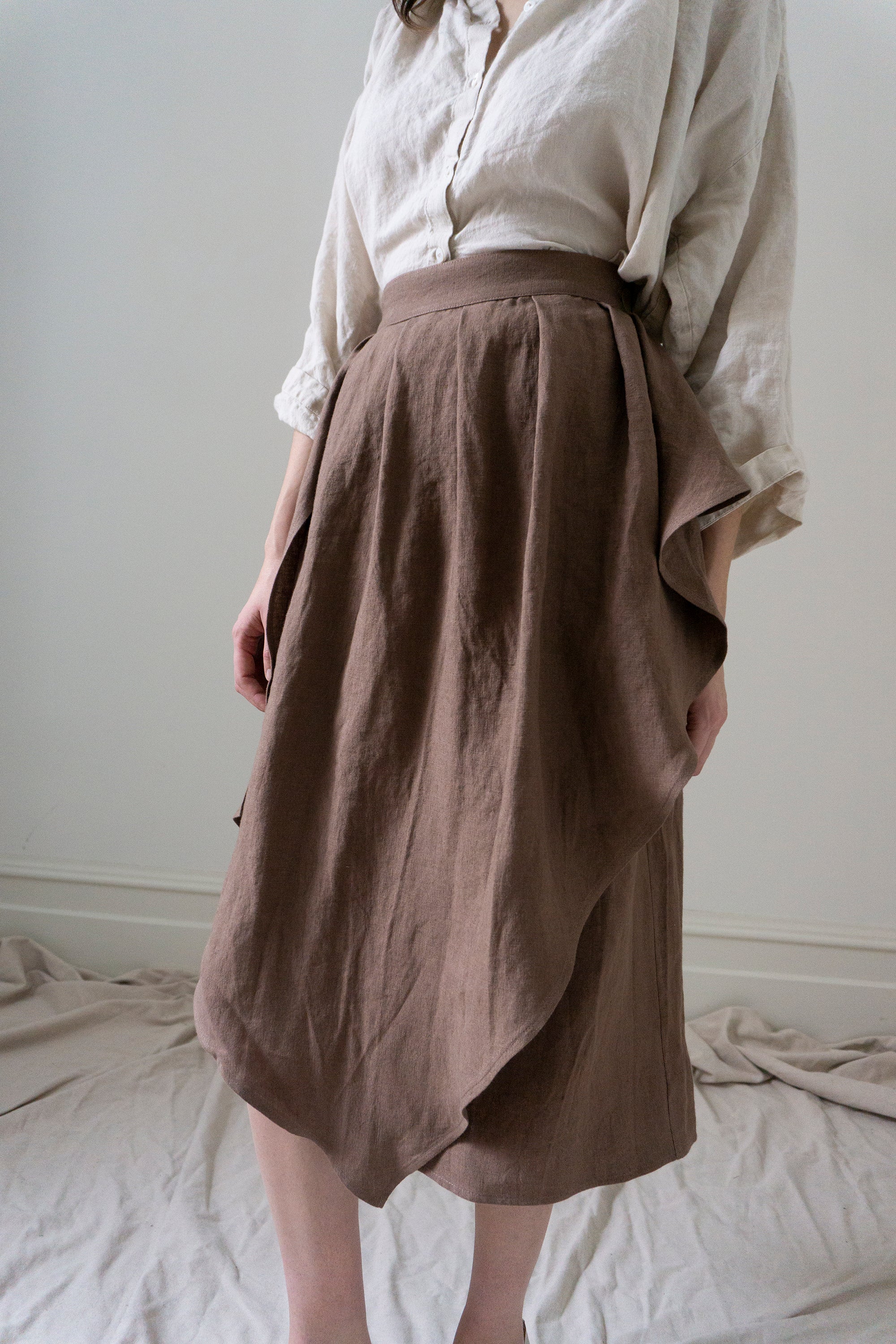 Fenna Linen Skirt- Bramble (SIZE S,L)